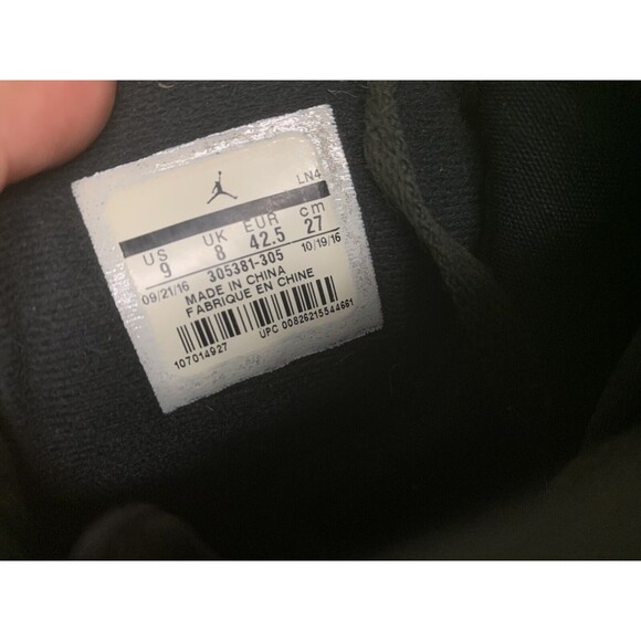 Jordan 8 Retro Take Flight 2017 Size 9 305381-305 Men Basketball - Picture 8 of 10